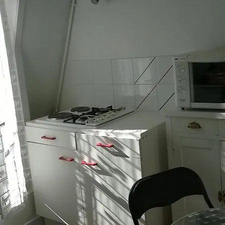 Apartment F1 Cosy Montmartre Avec Balcon *