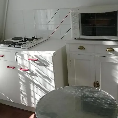 F1 Cosy Montmartre Avec Balcon Apartment *